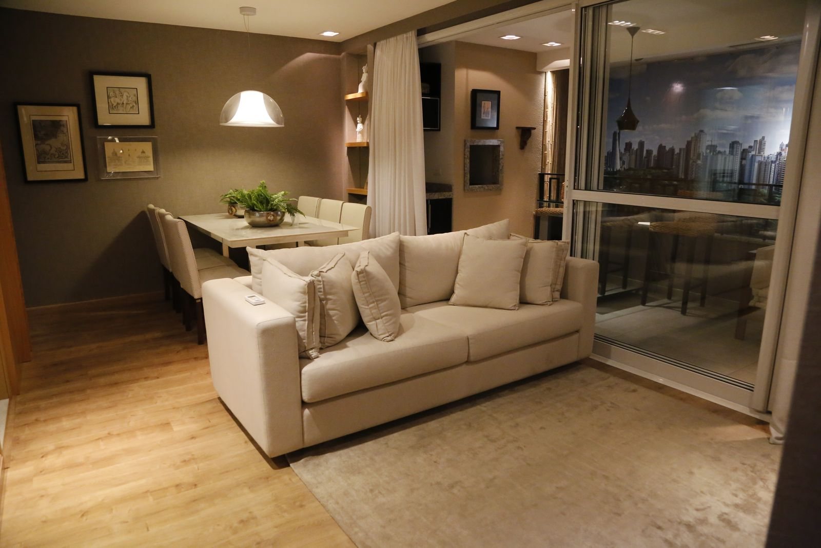 Salón comedor de una vivienda lista para su venta